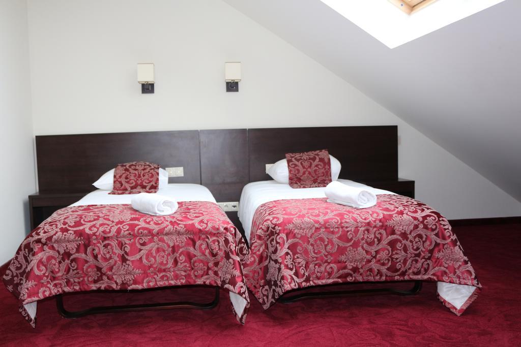 Rezidencija Grizulo Ratai Guest House Sasnava Rom bilde