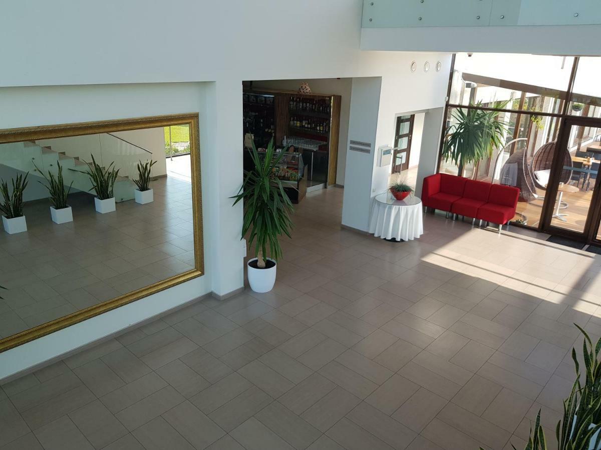 Rezidencija Grizulo Ratai Guest House Sasnava Eksteriør bilde